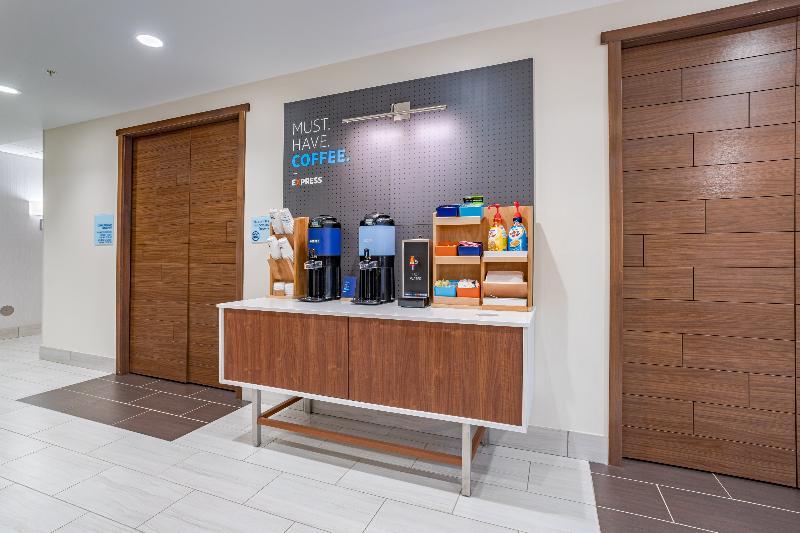Holiday Inn Express & Suites - Elkhart North By Ihg Exterior foto